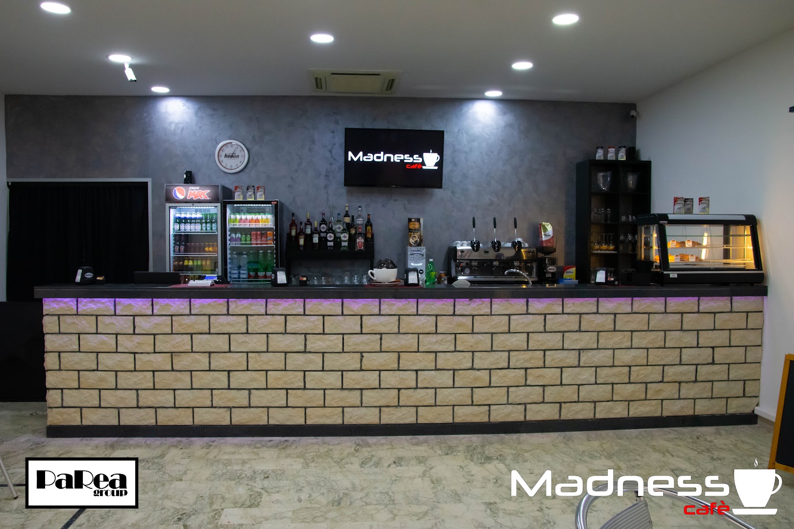 Madness cafè, Mondragone