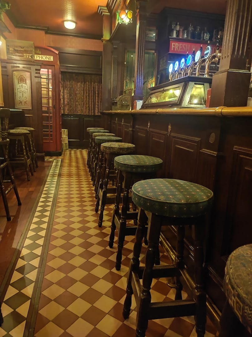 Madrigal Pub