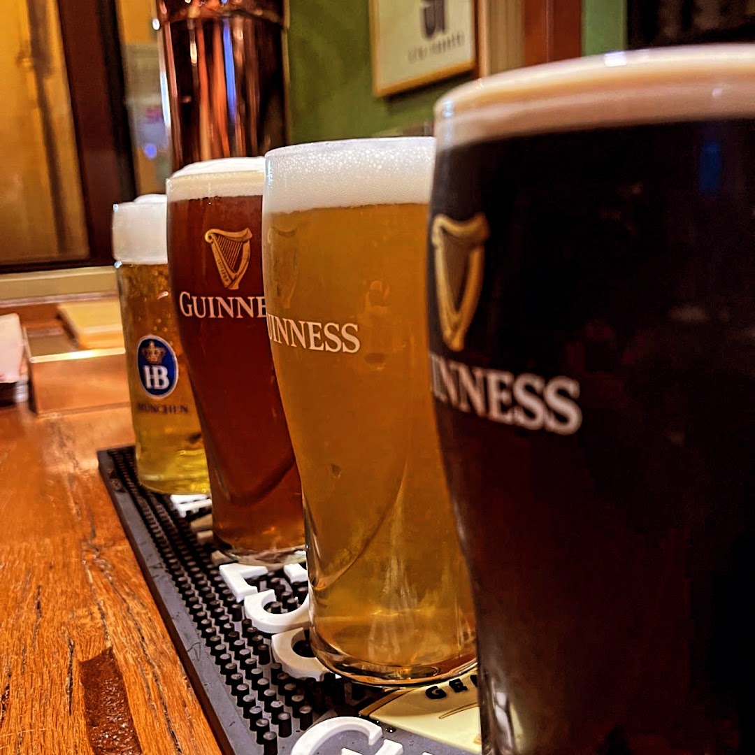 Maeve's pub