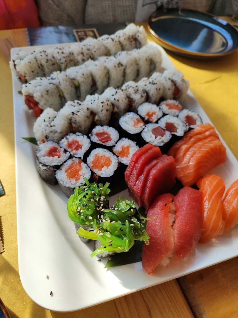 MAGURO Japanese Food