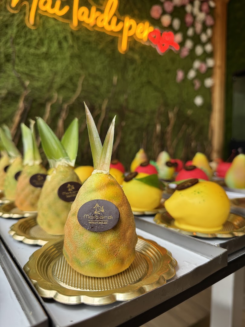 Mai Tardi Lounge Bar