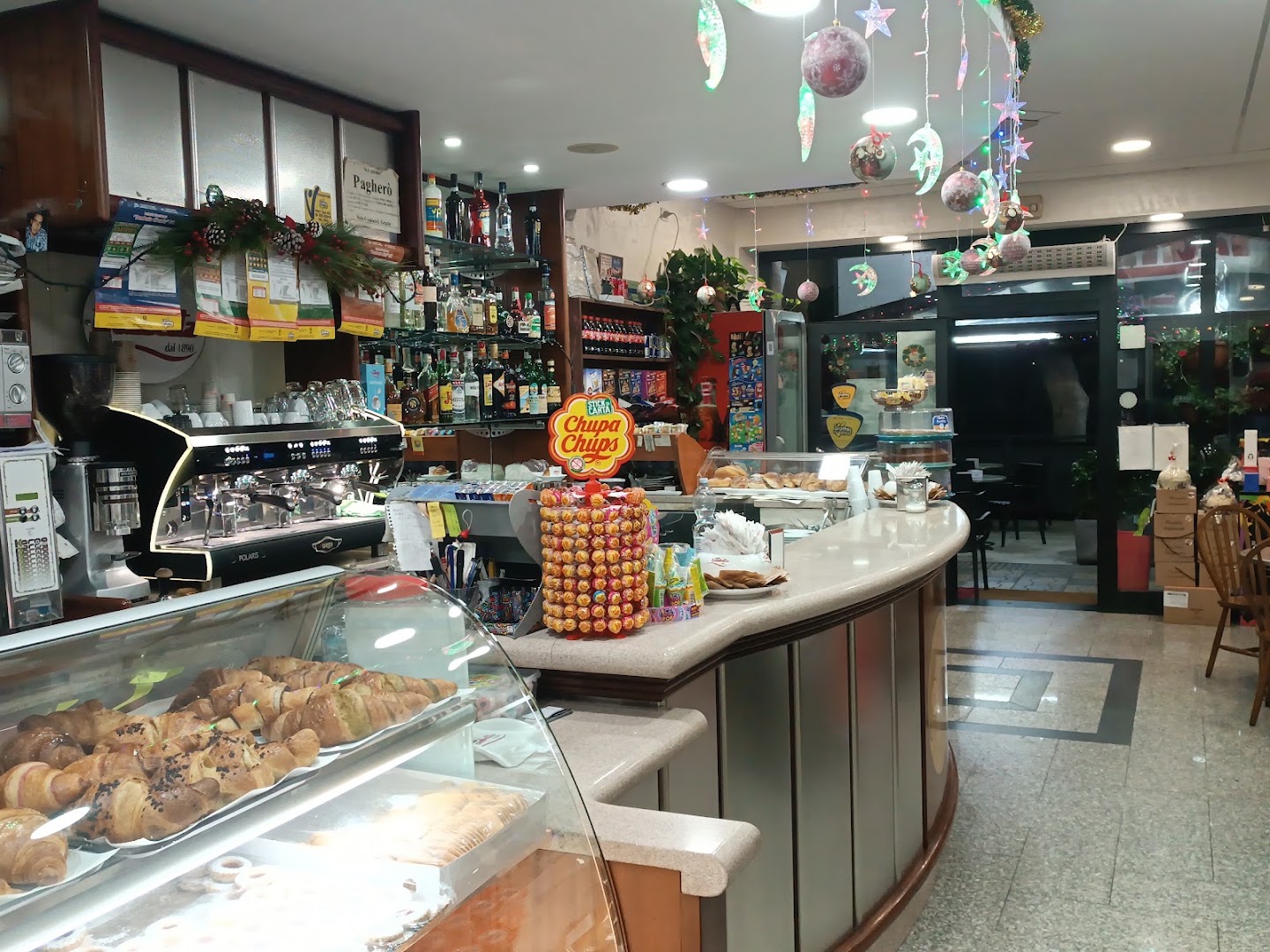 Mail bar