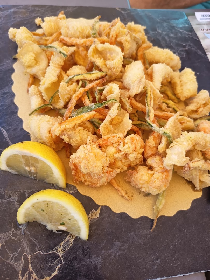 Maina Beach Ristorante
