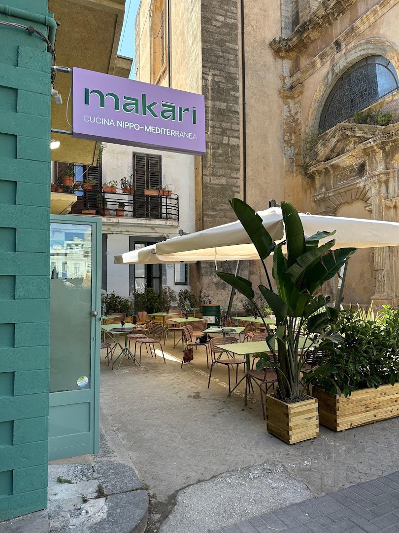 Makāri cucina nippo-mediterranea