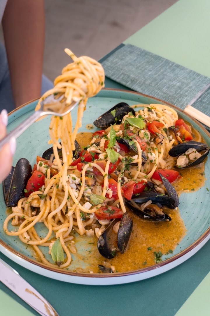 Makāri cucina nippo-mediterranea, Augusta