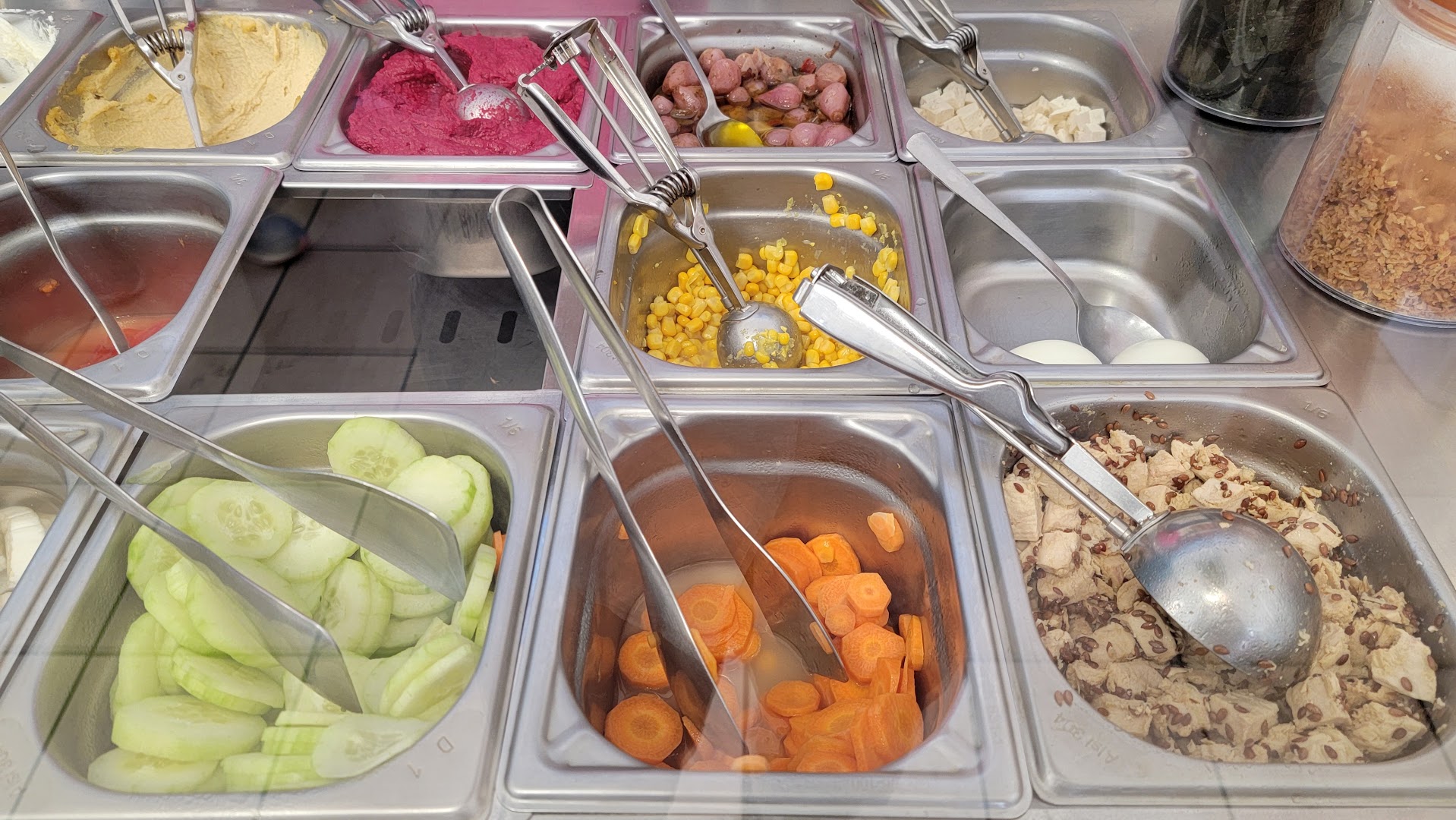 Makai Poke & Bubble Tea