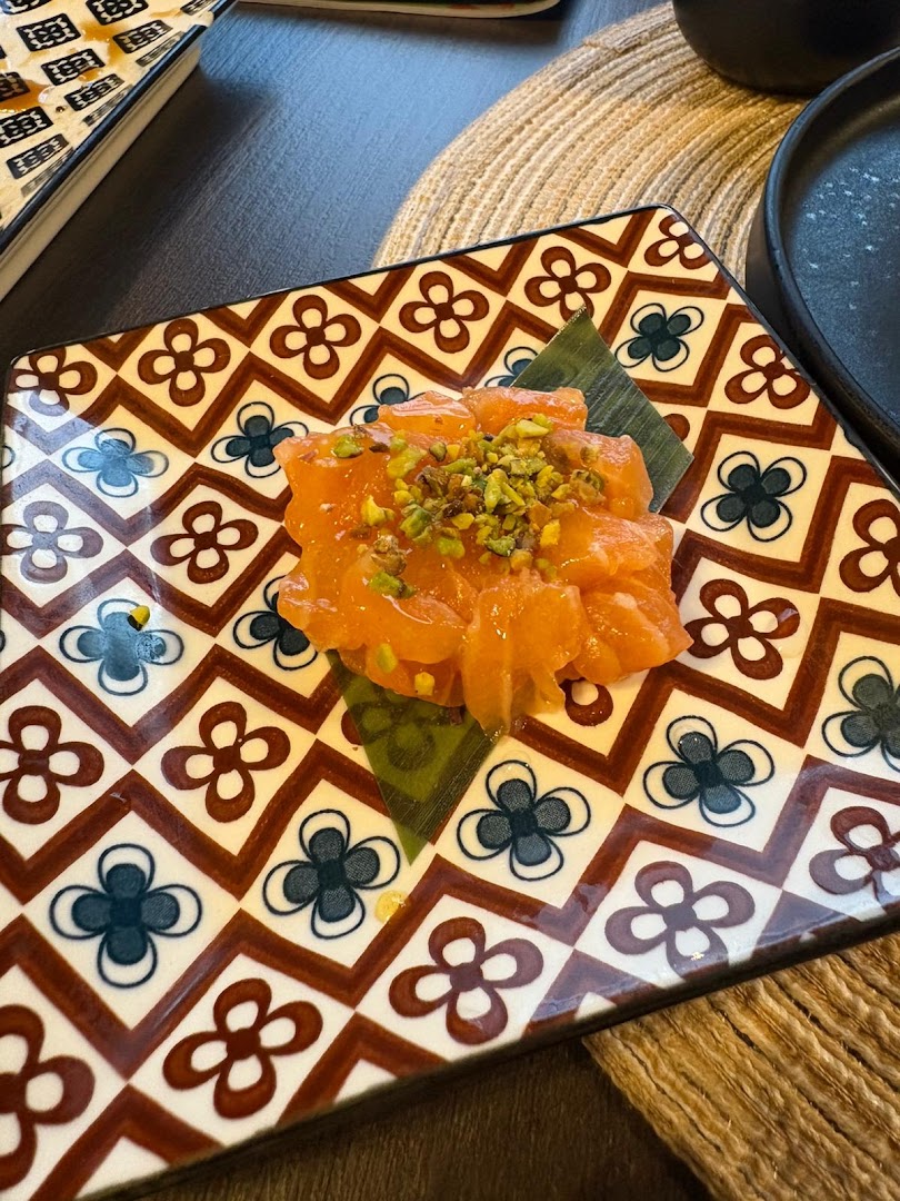 Makai Uramakeria & Sushi, Meda