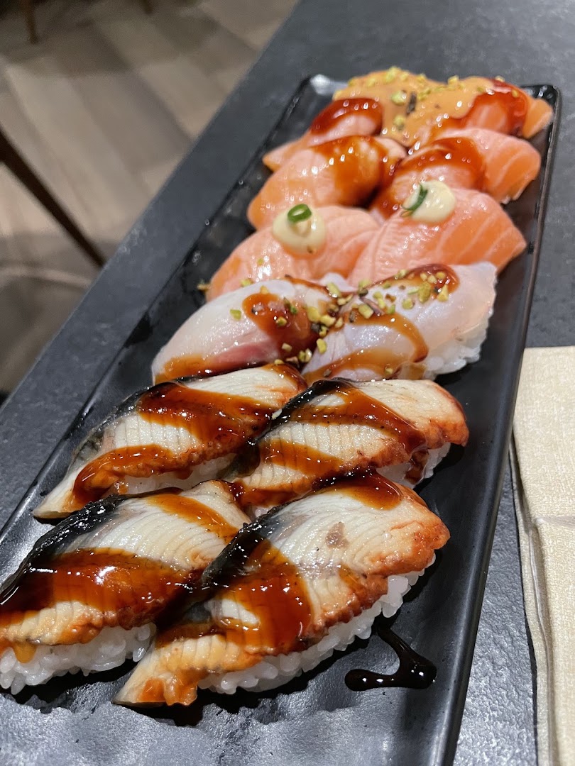 Maki Contemporary Sushi