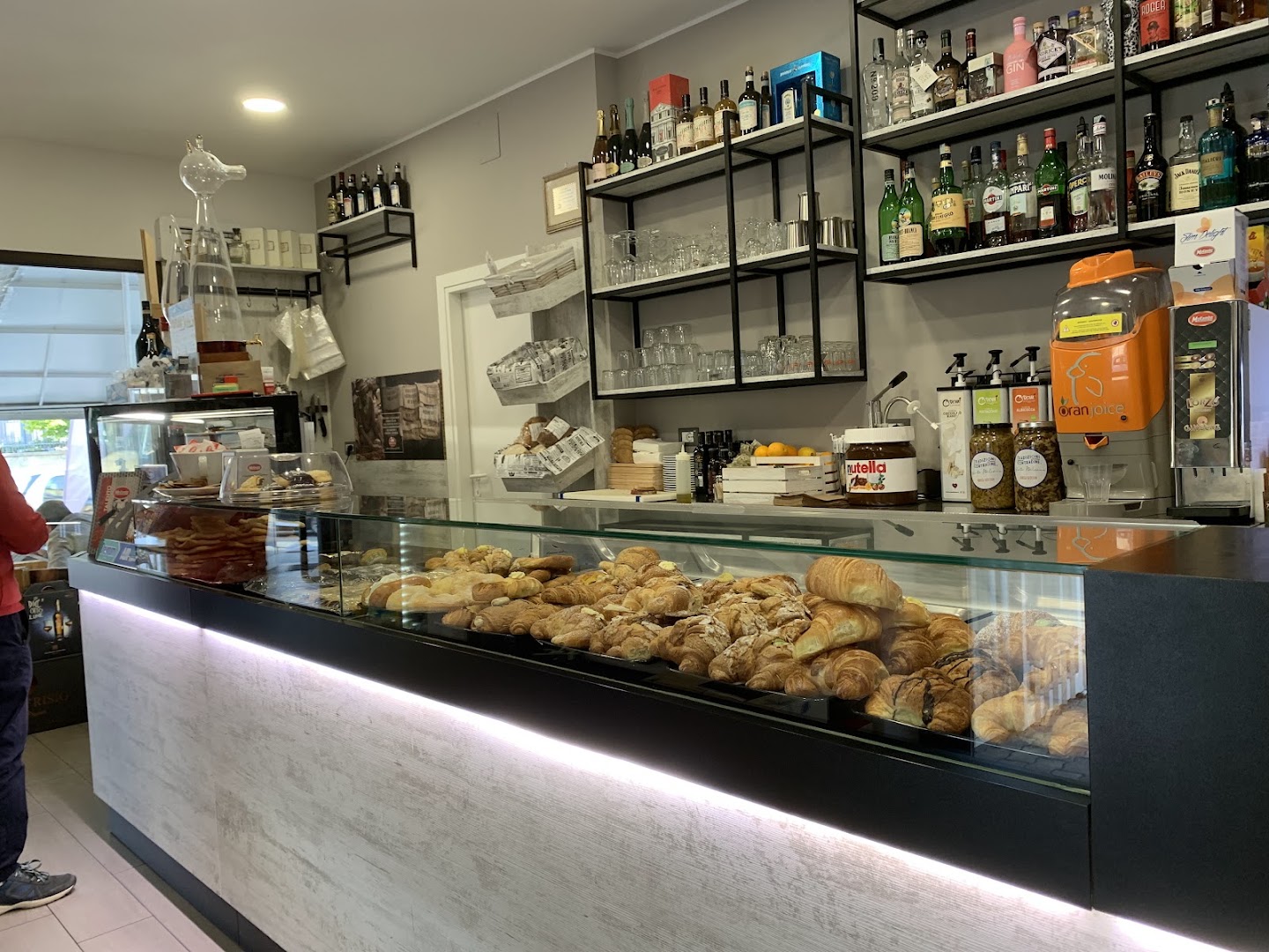 Malagrida Bar