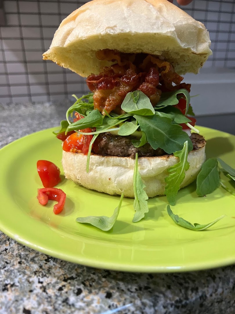 Mama neapolitan burger