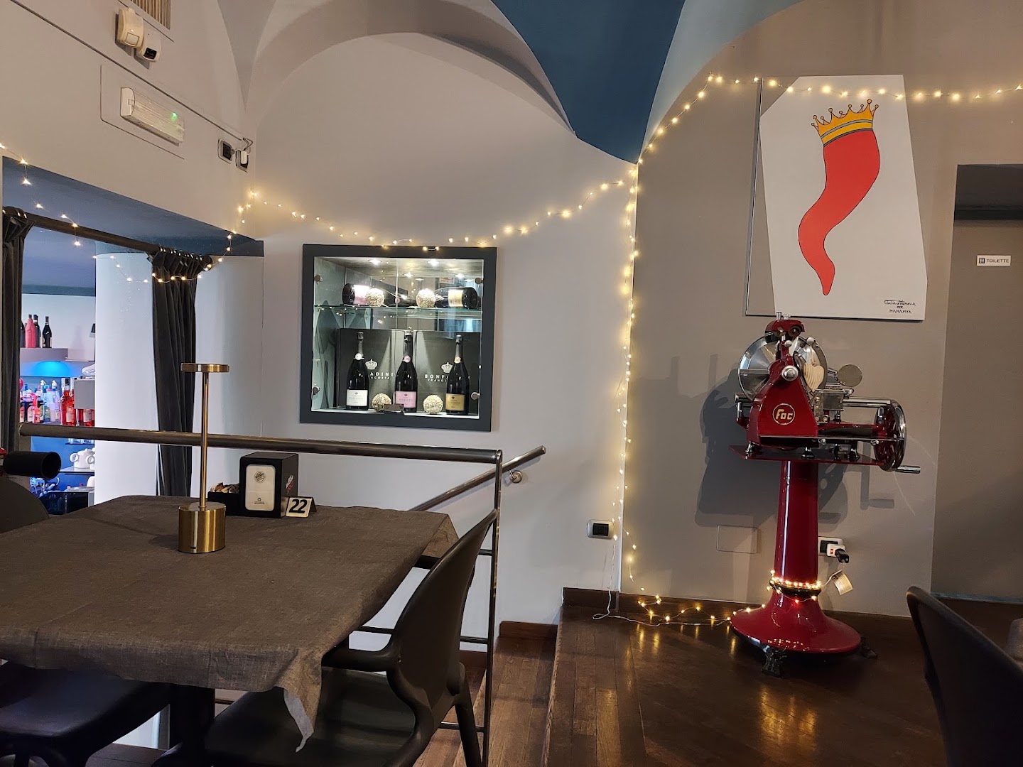Mamamya cocktail bar