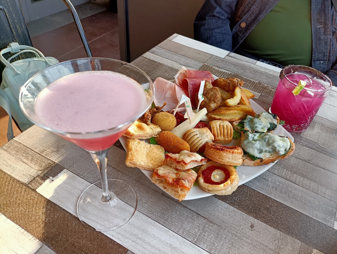 Mama'S Cafe, Viterbo