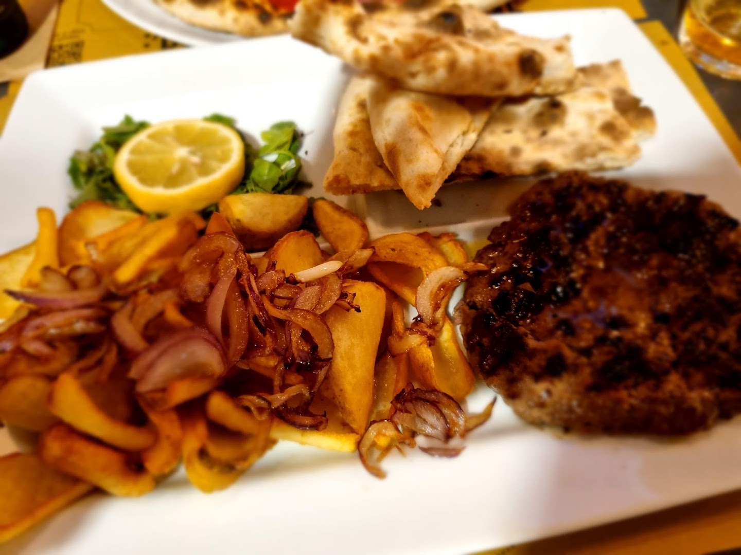 Mamas Via de Nava, Pizzeria, Ristorante, Rosticceria, Steakhouse, Reggio Calabria