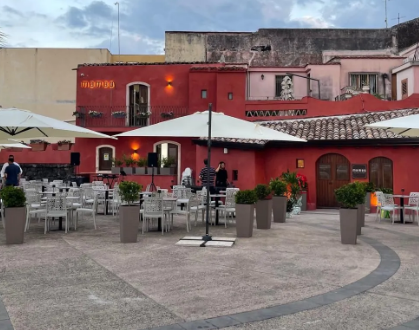 Mambo Chic Bar ice cream and food