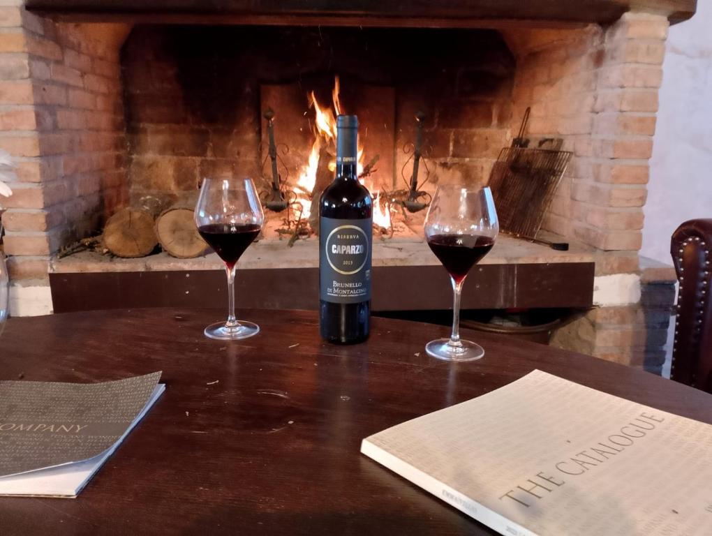 Mami Restaurant Lounge & Piano Bar Karaoke, San Gimignano