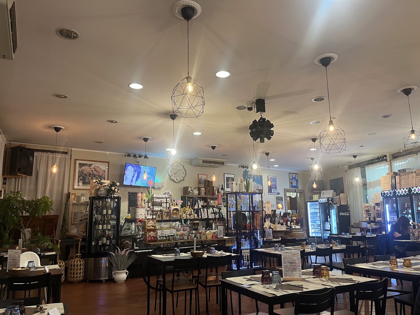 Mamma Enza Ristorante Enoteca Pizzeria Bar Tabacchi La Capannina del Pollino