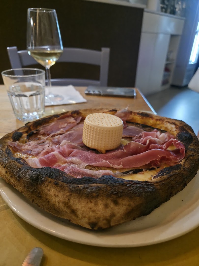 Mamma Rita cafè lounge pub food pizza
