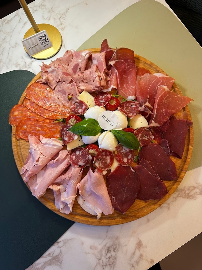 MAMO PINSA & DRINK