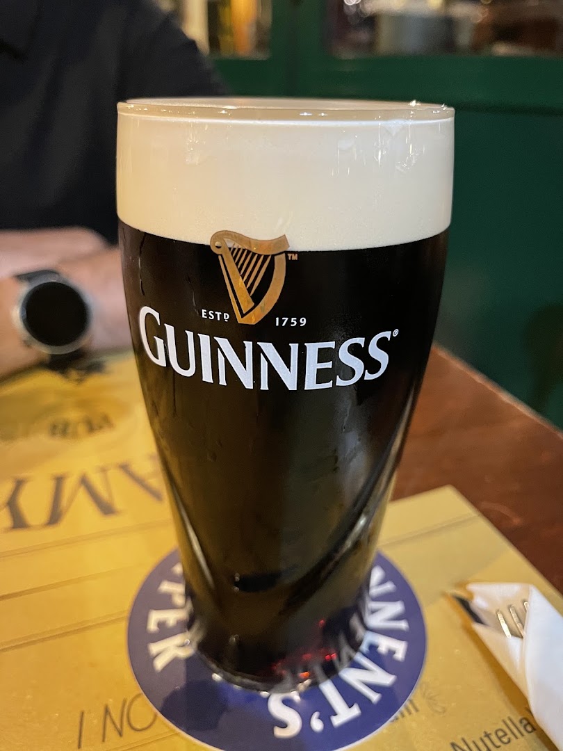 Mamy's Pub