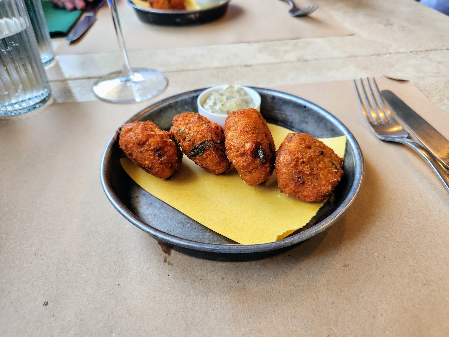 Mangiadischi - La Moderna Trattoria