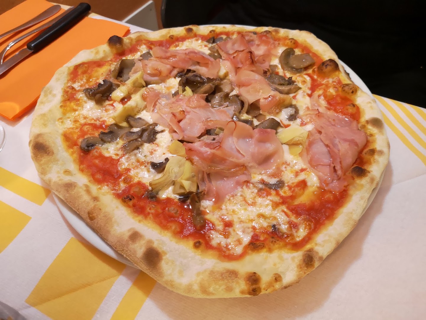 Mangiastorie Platino, Ferrara