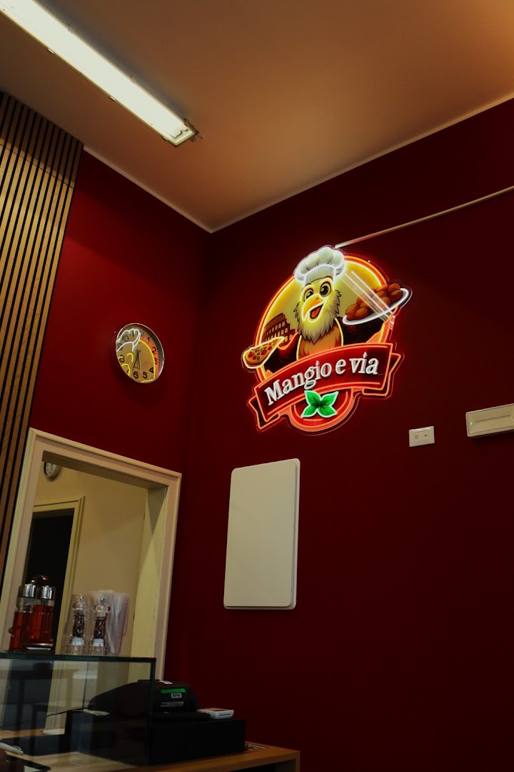 Mangio E Via