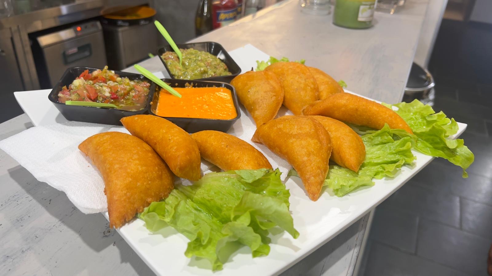 MANGO BAR