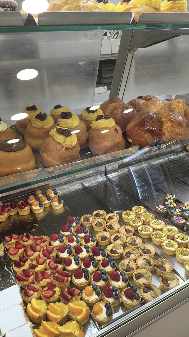 Mangone Pasticcieri, Acerra