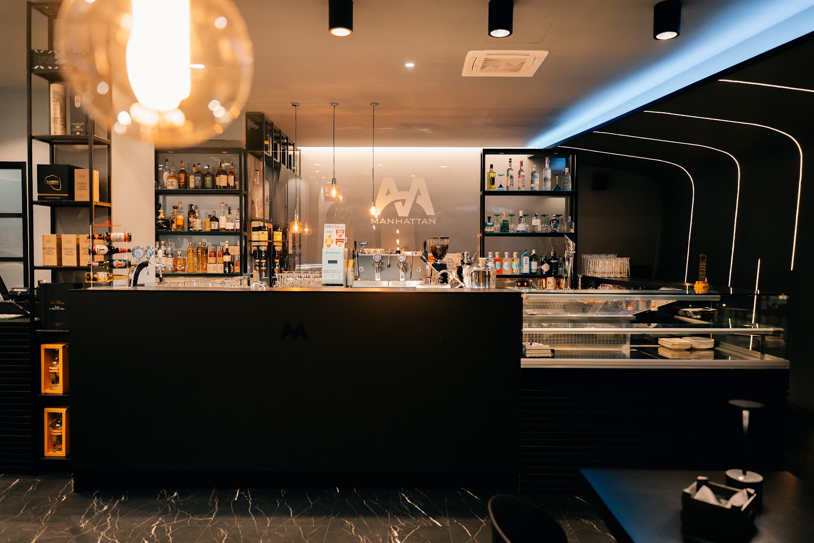 manhattancoffe&kitchen corleto perticara