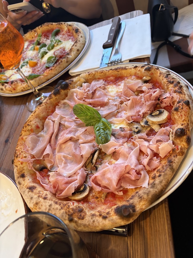 Mani in Pasta - Pizzeria