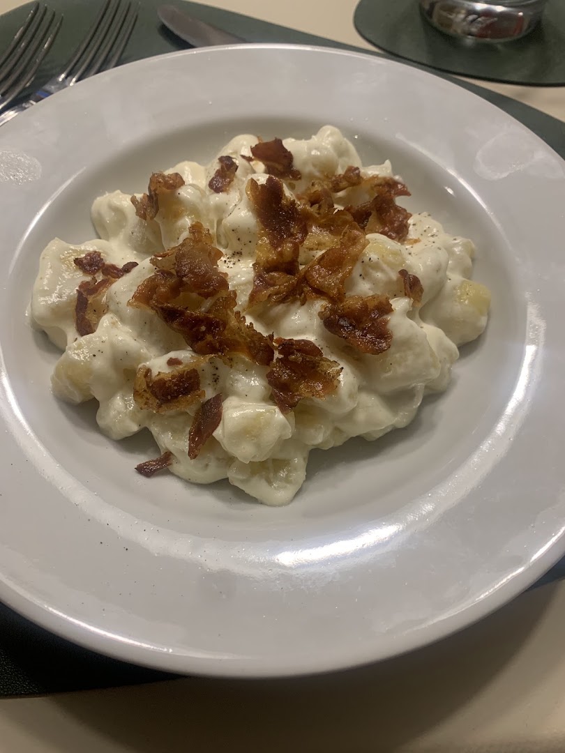 Cucineria Mani in Pasta