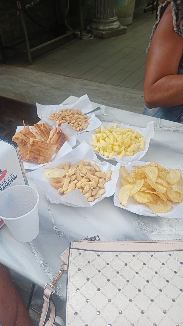 Manila Café, Napoli