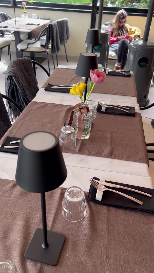 Manis Bistrot | Pasticceria e Ristorante | Aperitivi | Specialty Coffee