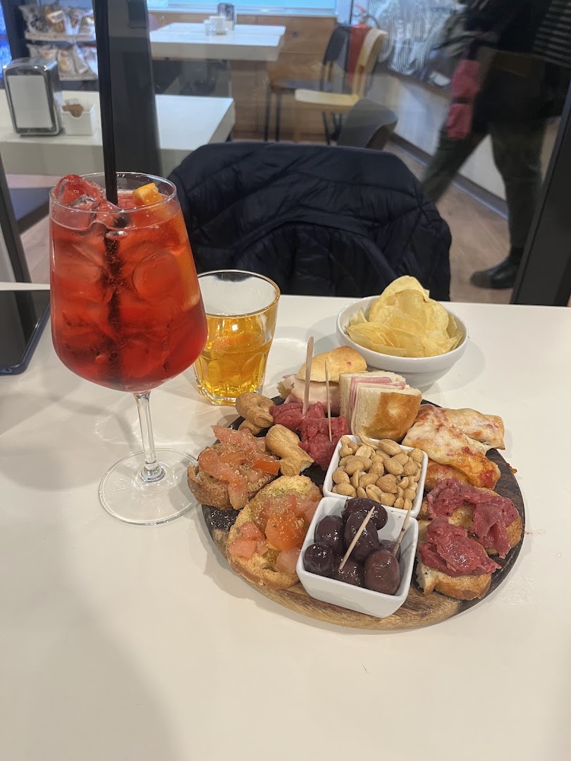 Manu Bar, Trezzano sul Naviglio