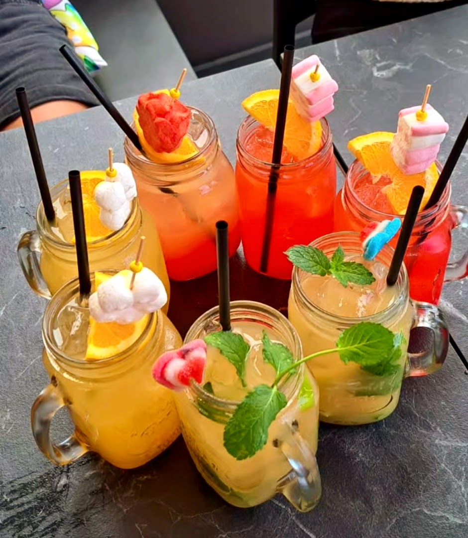 Manuelito Bar - Coffee, Drink & More