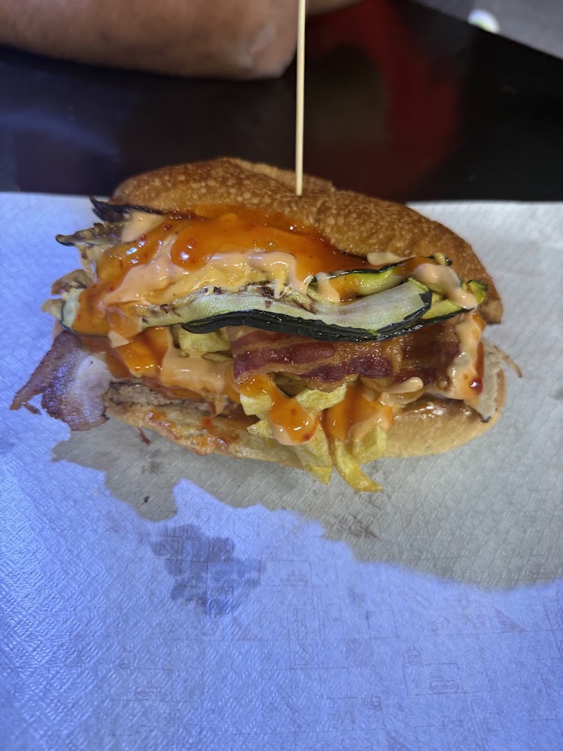 MANU'S BURGER