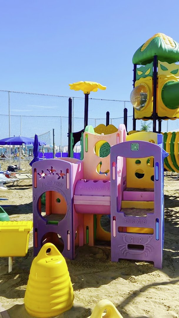 Marano Beach 135-136