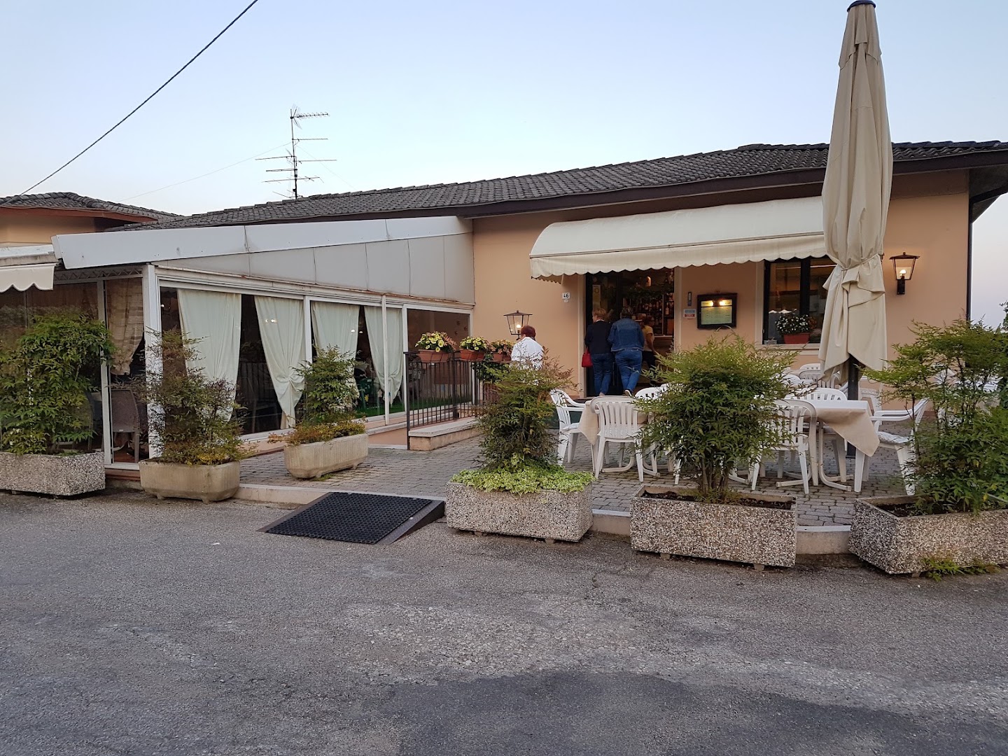 MARCONI cucina tipica & forno a legna