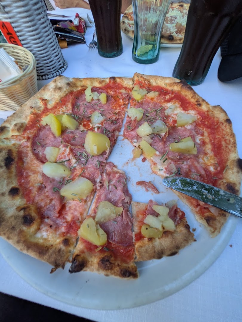 MARCONI cucina tipica & forno a legna