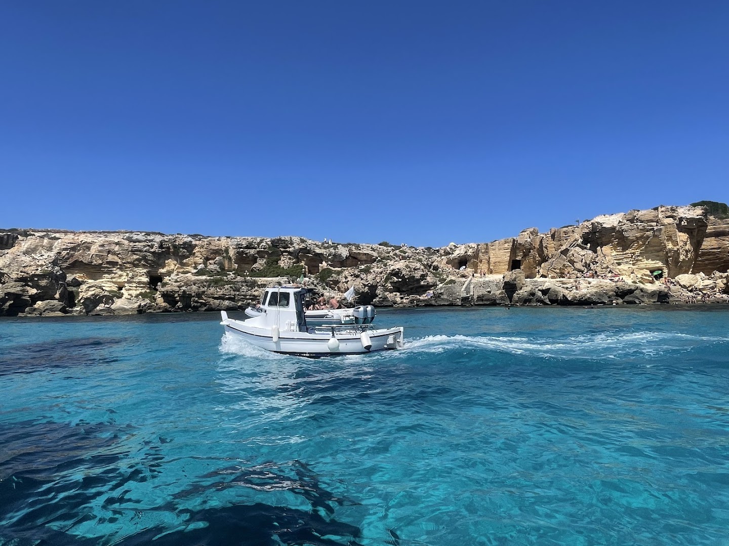 Mare and More - Escursioni in barca Favignana e Levanzo da Trapani