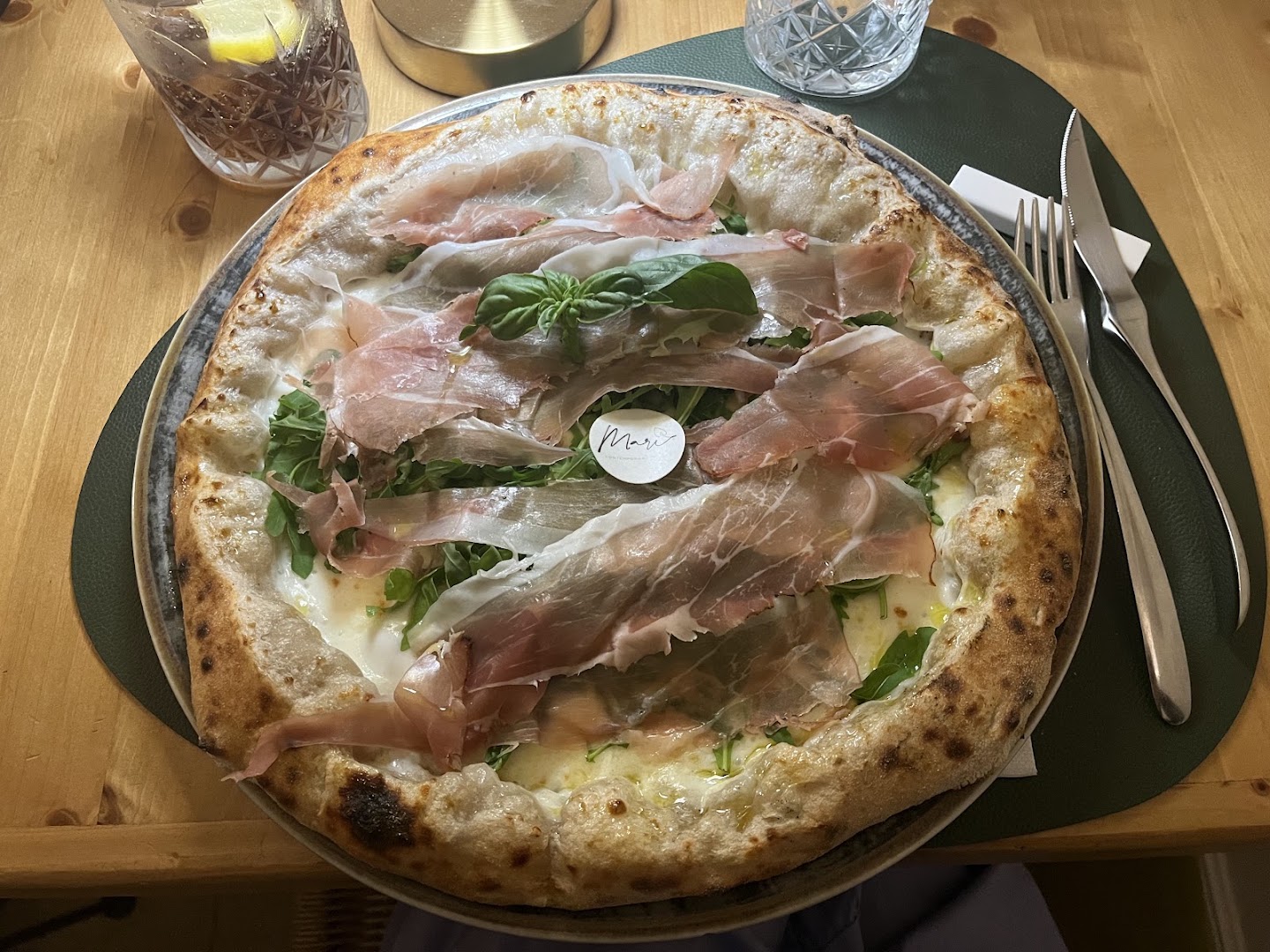 Marì il gusto tra pizza e brace