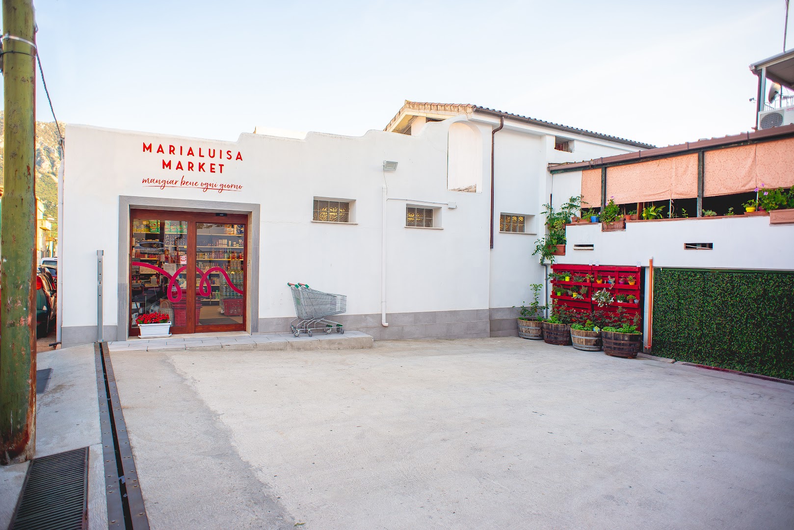 Maria Luisa Market