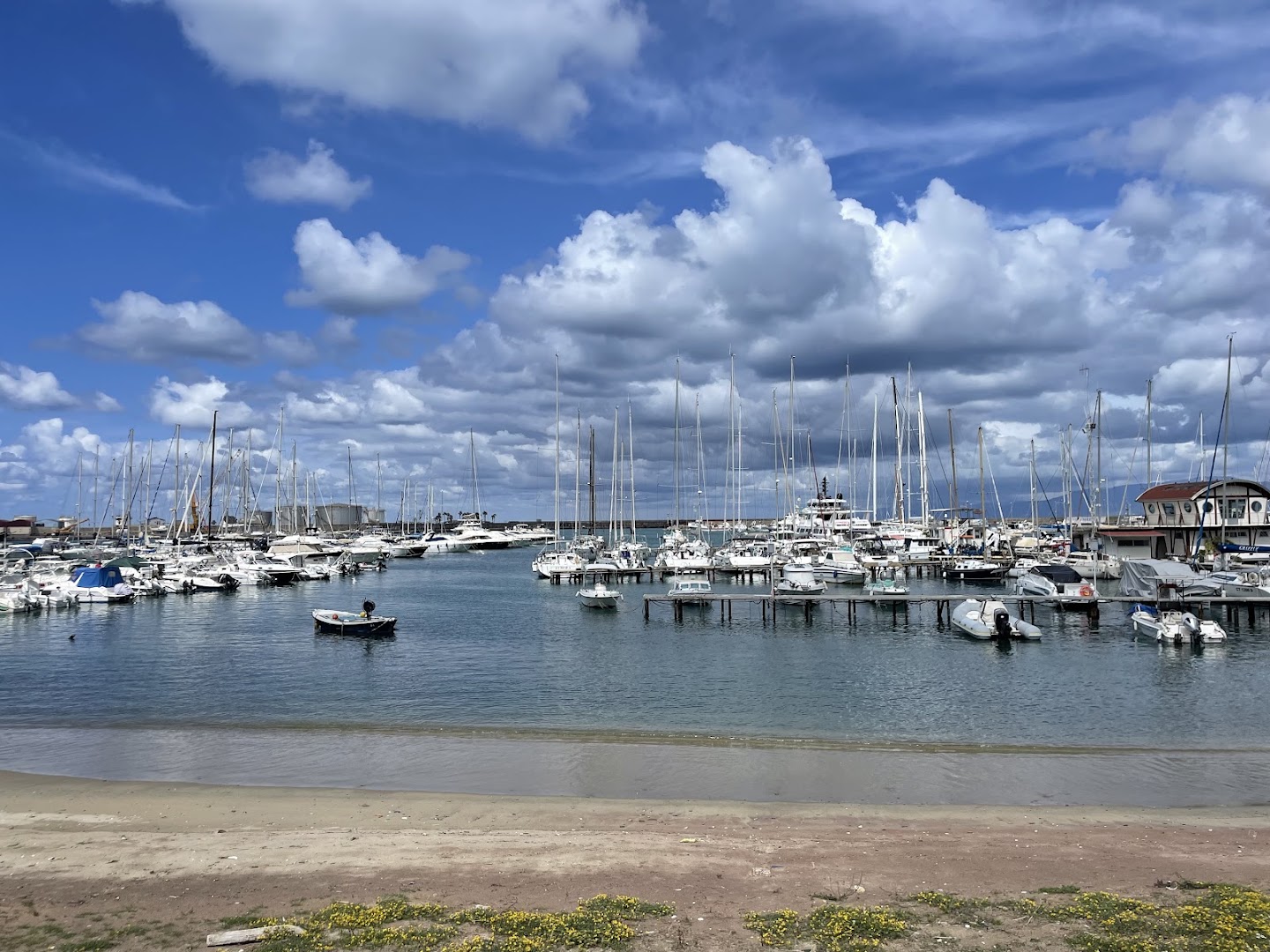 Marina Stella del Sud | Ormeggio imbarcazioni, Bar Bistrot e Ristorante Vibo Marina