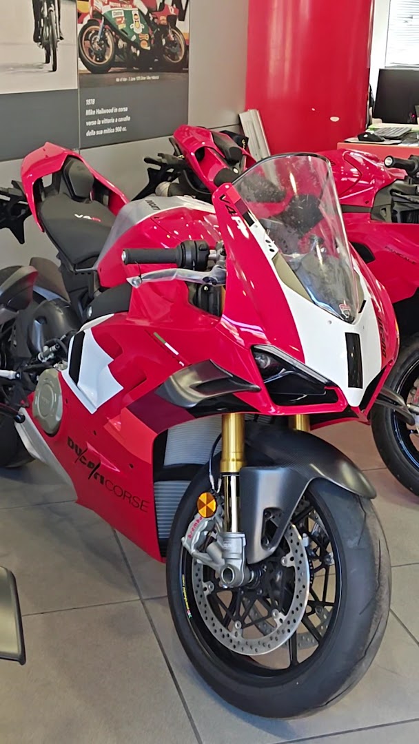 Mario Manzo Srl - Ducati Salerno, Angri