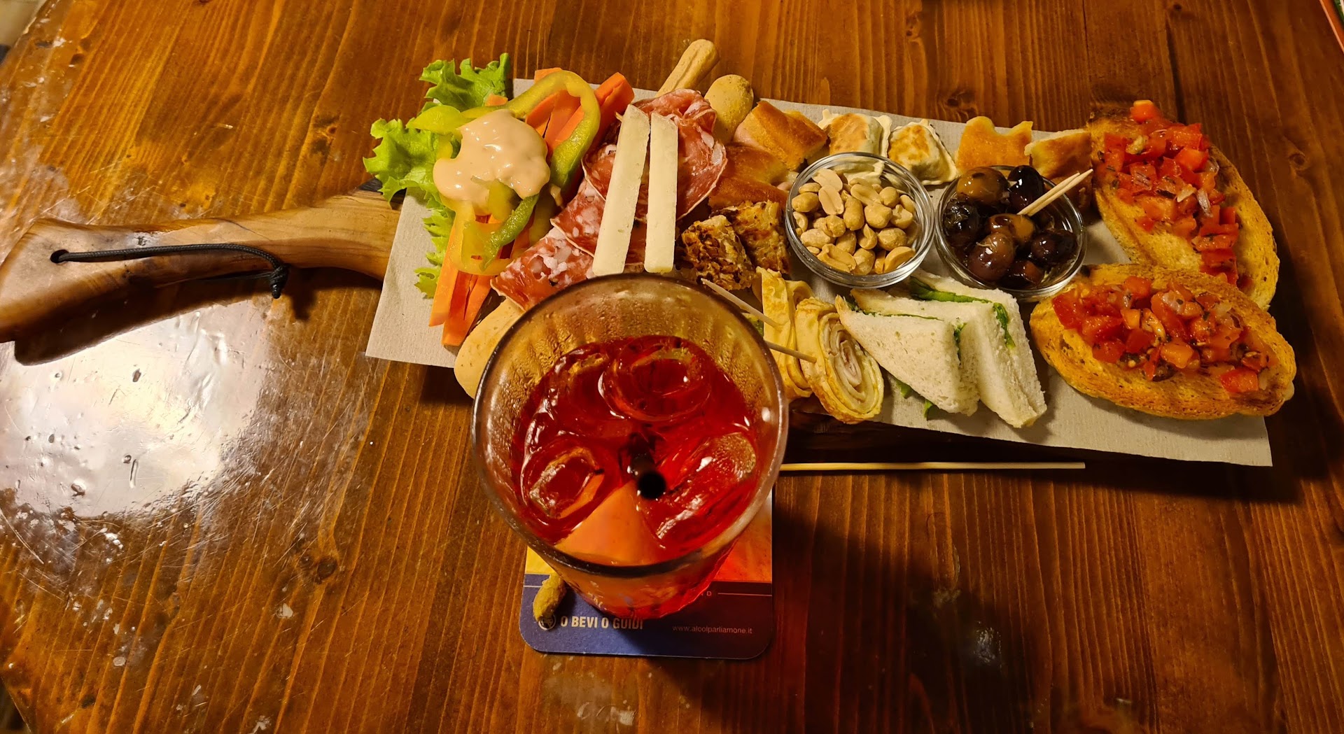 Mary Jo Cafe'
