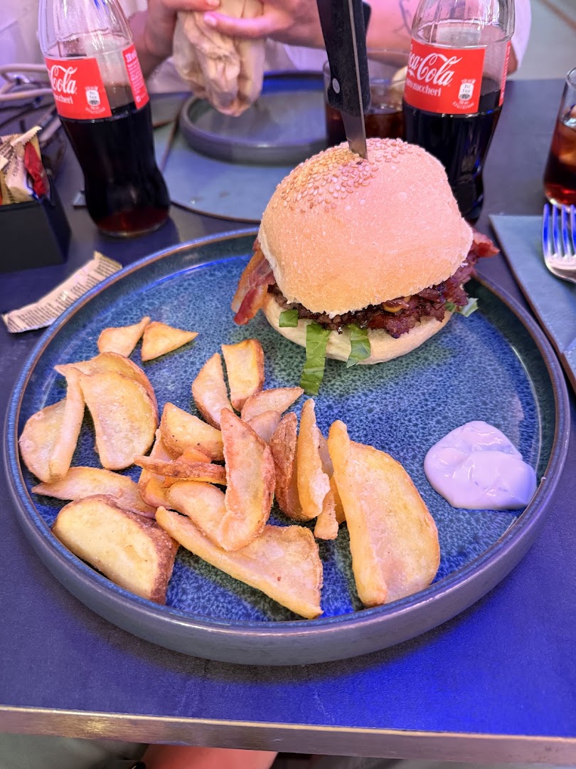 Masaniello Art Café