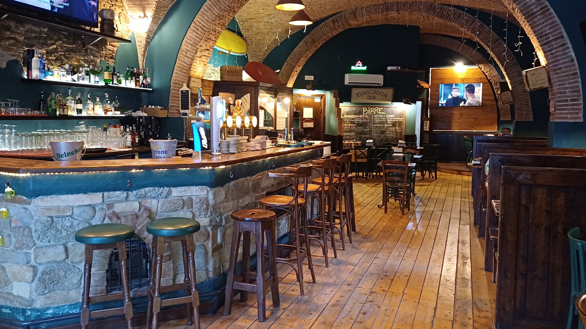 Mastarna house pub, Piombino