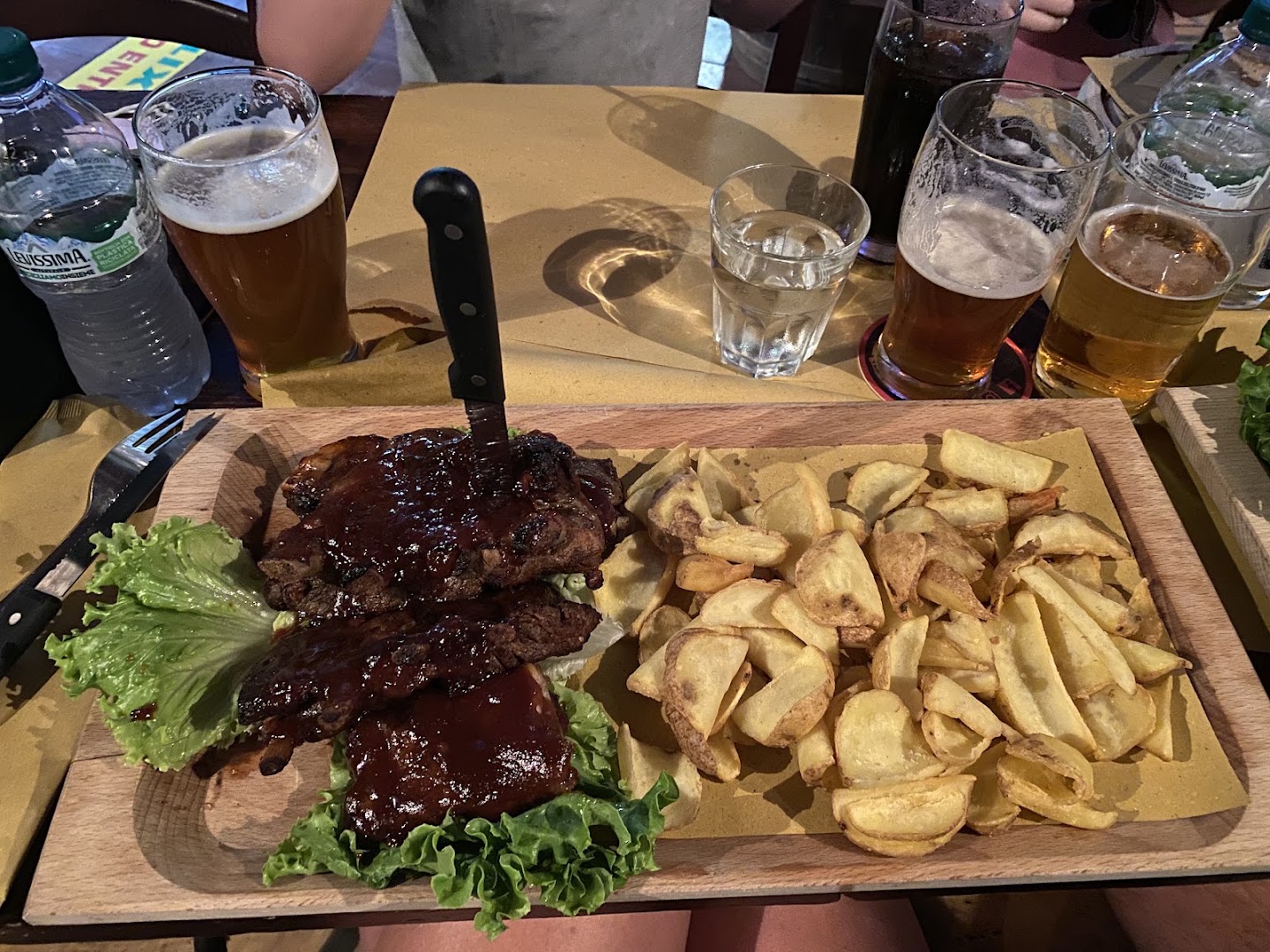 Mastarna house pub