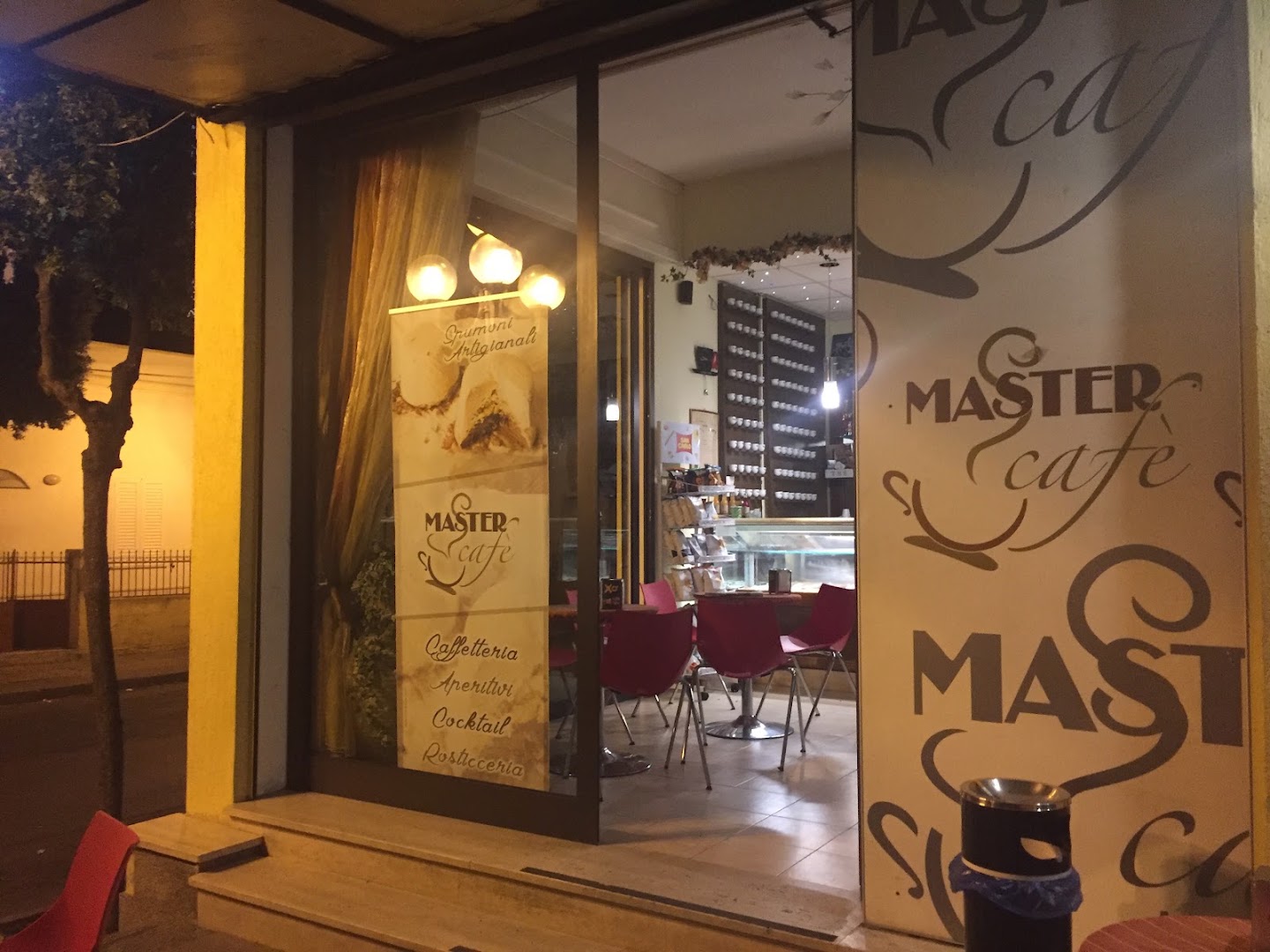master cafe'