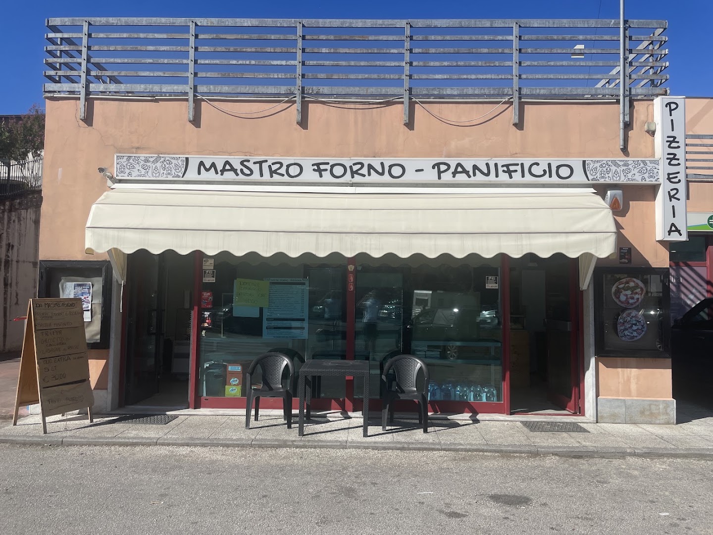 Mastro Forno, Carrara